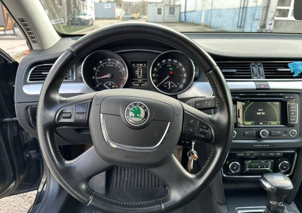 Skoda Superb cena 39999 przebieg: 173500, rok produkcji 2012 z Wrocław małe 172